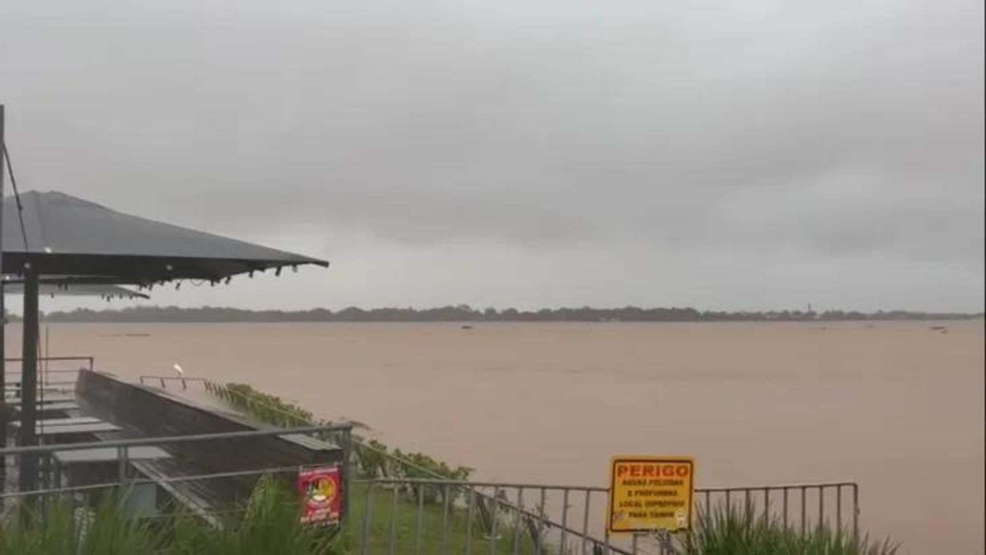 Chuvas no RS: Rio Guaíba pode ter maior cheia em 80 anos