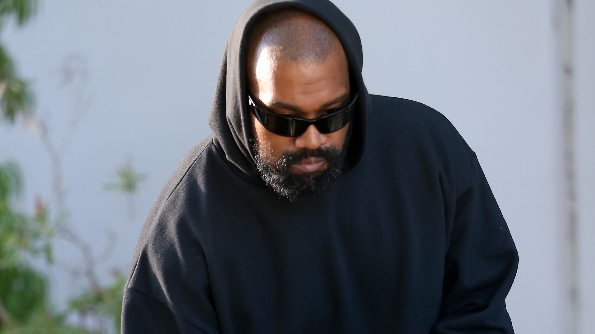 O processo é de funcionários que trabalharam para Kanye durante desenvolvimento de aplicativo de música que nunca chegou a ser lançado.