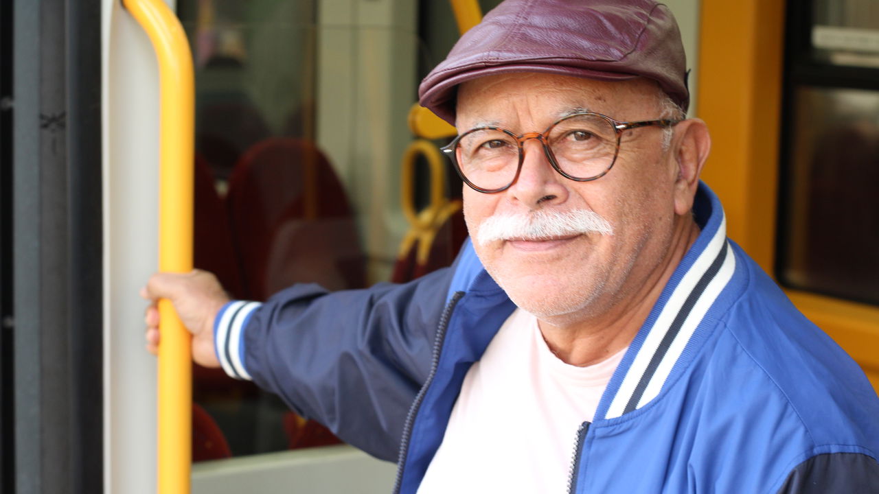 Idosos com 60 anos ganham novo documento do Governo Federal